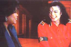 Michael Jackson talks to Oprah Winfrey
